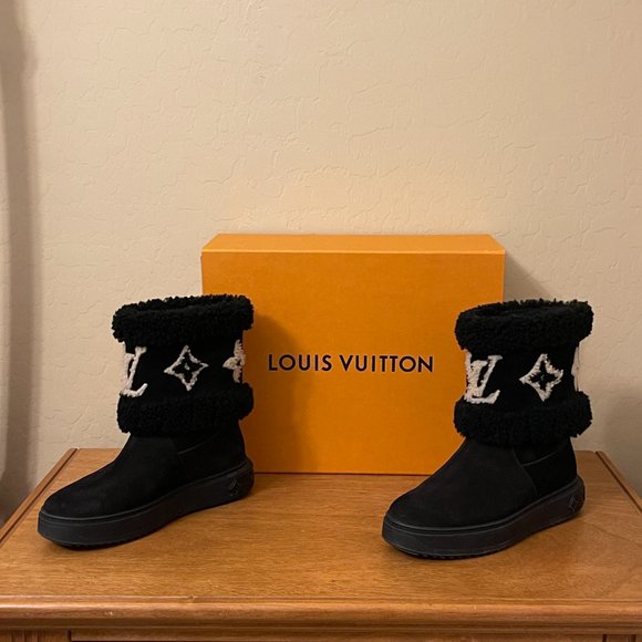 Louis Vuitton Snowdrop Flat Ankle Boots 7 37 Black Suede Shearling Excellent! - Picture 3 of 16